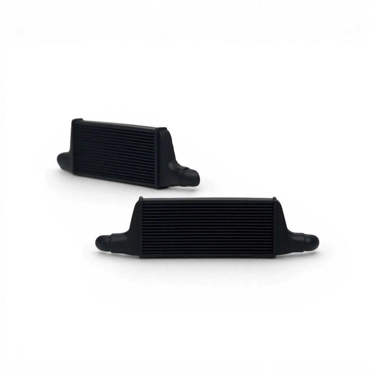 Intercooler large SRC Sideways RC personnalisé, vue en gros plan montrant la finition et la taille du refroidisseur.