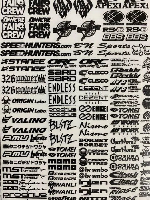 Autocollants sponsors noirs petits de la marque Black Drift, collection de 15 stickers pour décoration ou personnalisation.