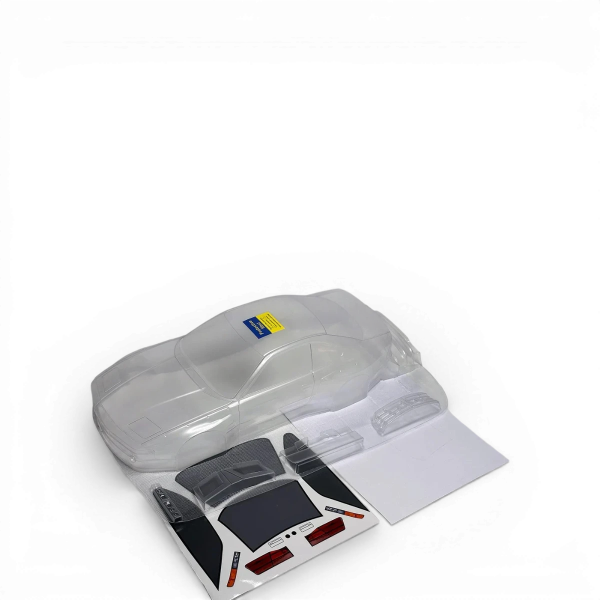 Carrosserie BMW E31 M8 de la marque Aplastics RC, modèle pour voiture RC, finition détaillée, vue de face et côté.