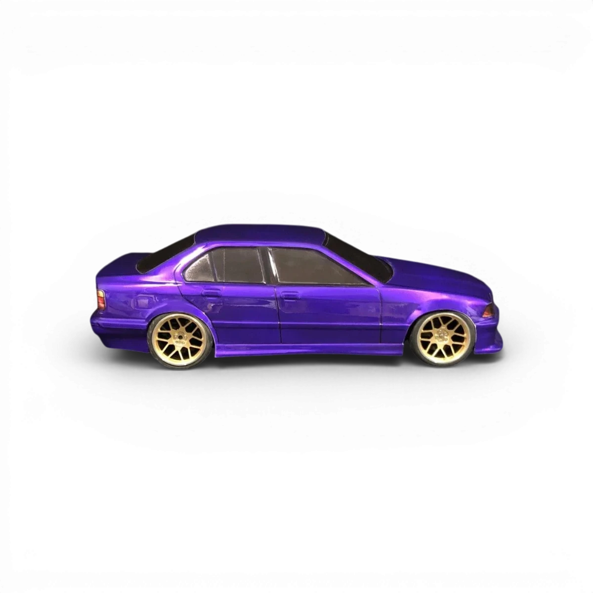 Carrosserie BMW E36 Sedan en plastique pour modèle réduit, noir, avec détails réalistes, conçu par Aplastics RC.