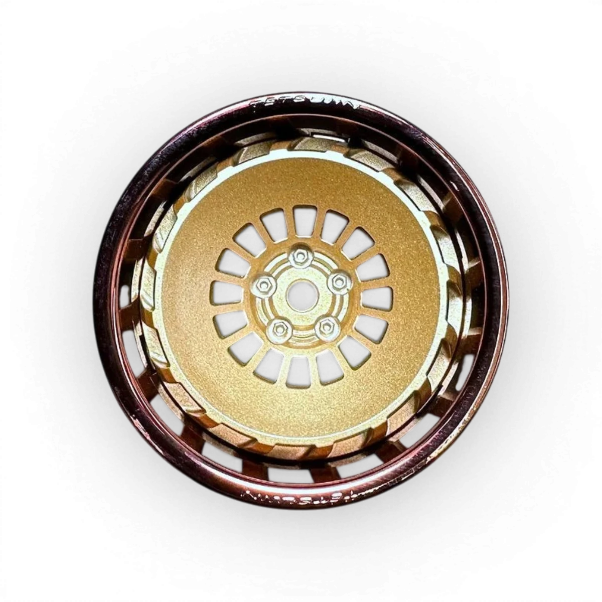Roues Tetsujin Bowler Chrome marron et or, avec finition brillante, pour voiture ou custom, visibles en gros plan.