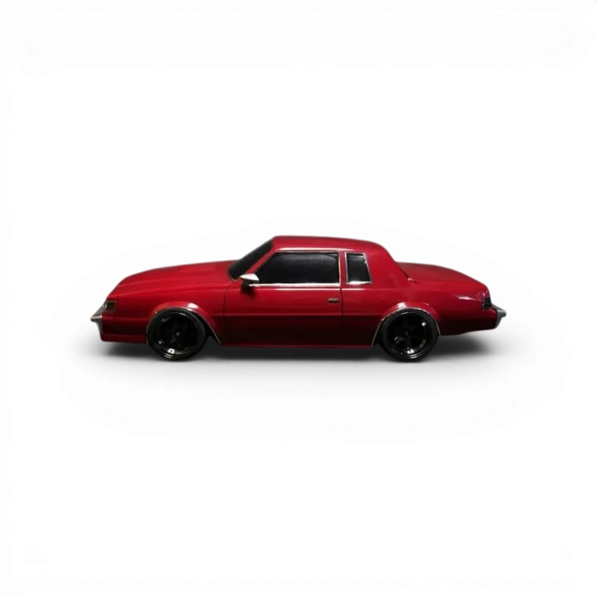 Voiture Buick Grand National en carrosserie Aplastics RC, vue de face avec détails de la carrosserie pour modèle réduit.