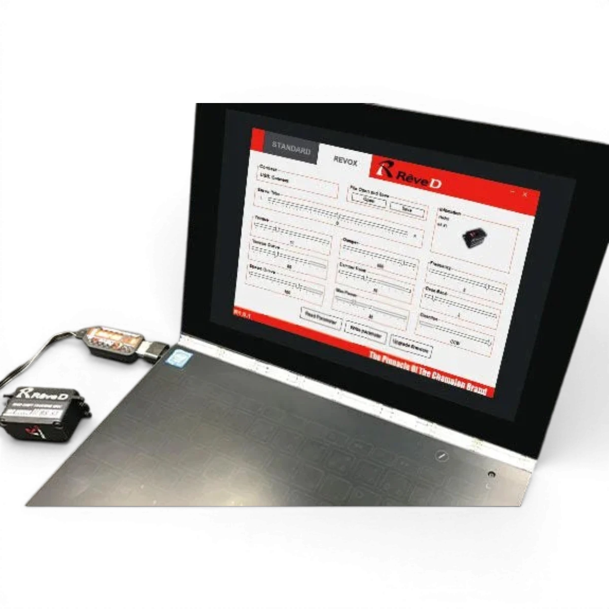 Carte de programmation USB pour servo RS-STB et Pro, électronique Team Reve D, connecteur et composants visibles.