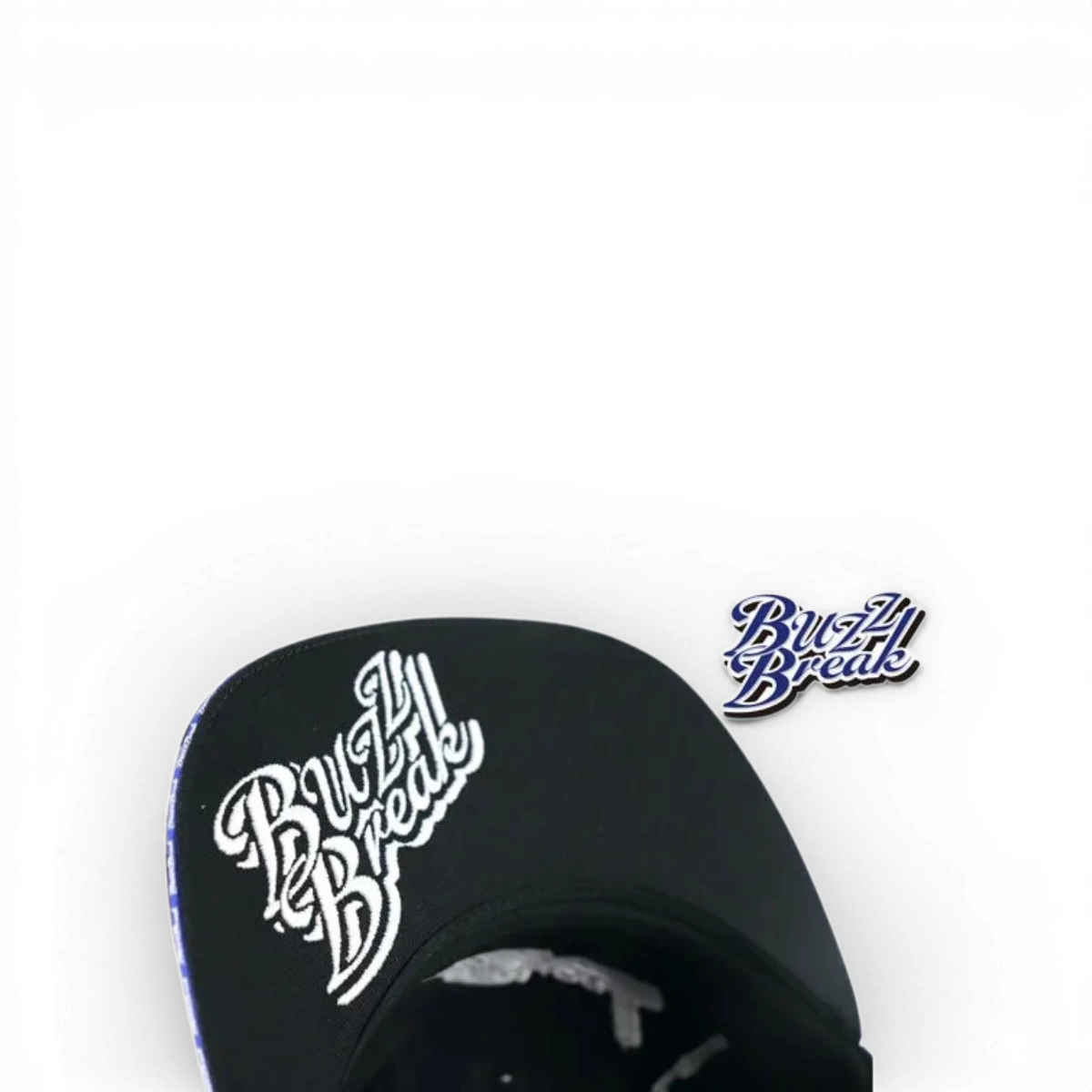 Casquette snap camouflage Overdose, accessoire mode avec motif camouflage, vue de face sur fond blanc.