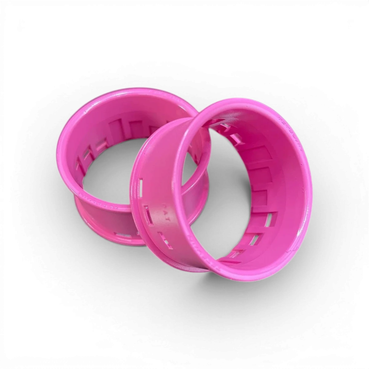 Deux roues Tetsujin Cercle Rose, pièces de style décoratif, avec motif en forme de cercle rose.