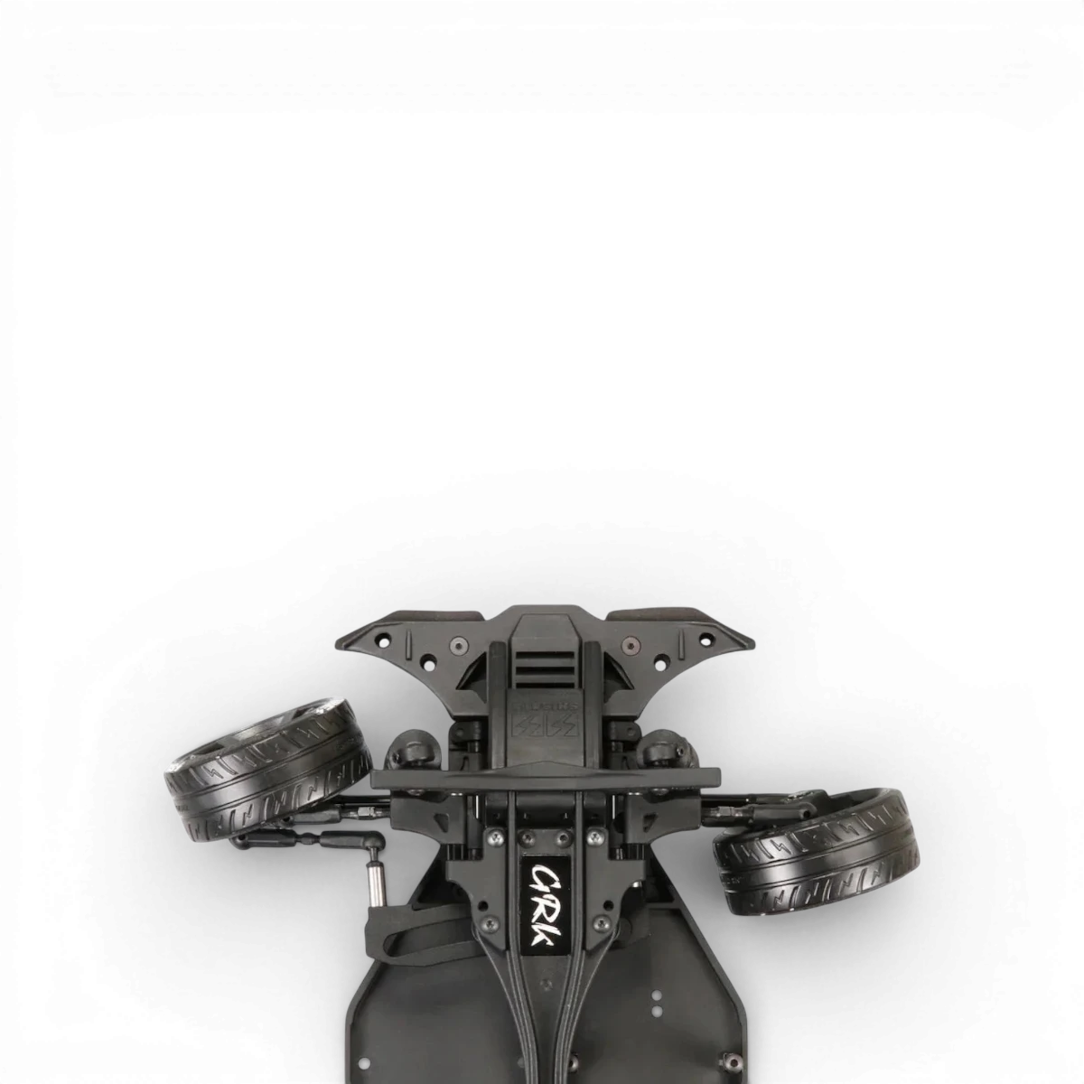 Châssis RC Drift SHIBATA GRK GS2 Modified pour voiture télécommandée, vue en gros plan sur le châssis noir et détails techniques