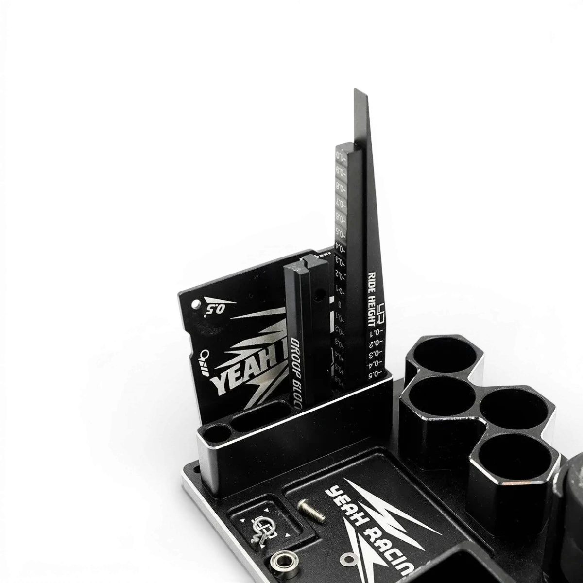 Coupelle multi-usage en aluminium de la marque Yeah Racing, accessoire robuste pour diverses applications.