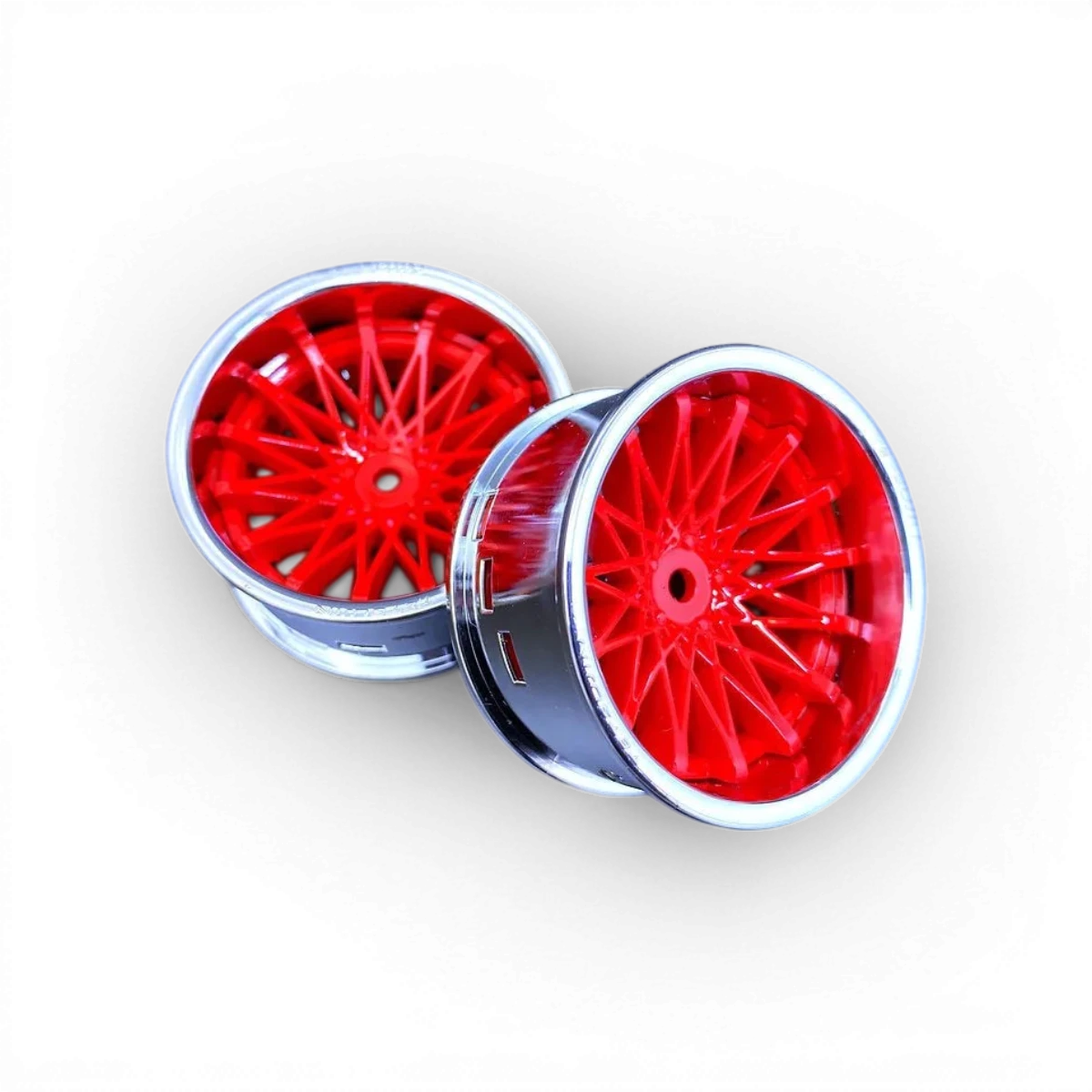 Jantes Tetsujin Dahlia chrome et rouge gloss, set de roues avec finition brillante et design moderne.