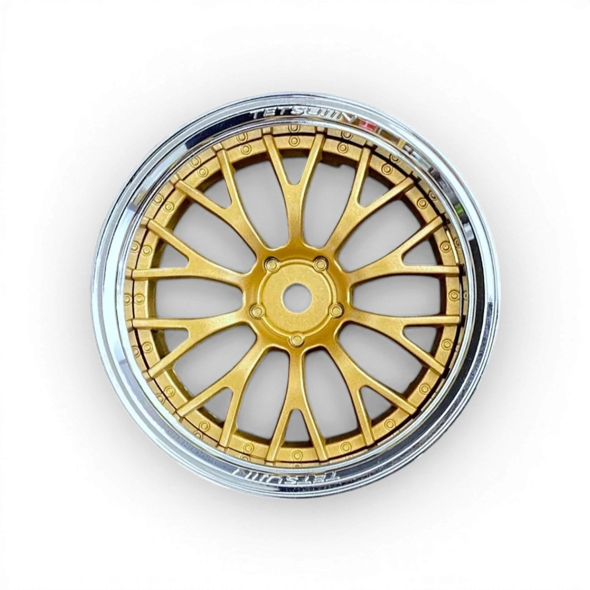 Roues Daisy Tetsujin en bronze et gris alu, design moderne avec jantes en aluminium finition bronze et gris.