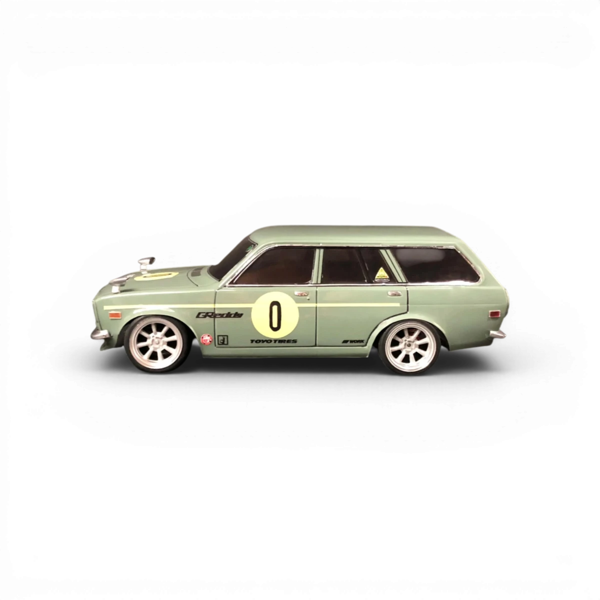Carrosserie Datsun 510 Wagon (Break) de Aplastics RC, modèle réduit pour voiture RC, vue de la carrosserie.