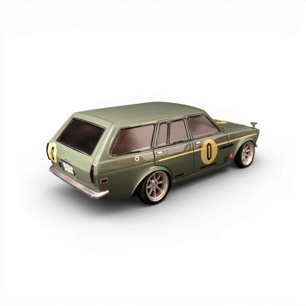 Carrosserie Datsun 510 Wagon (Break) de Aplastics rc, vue détaillée de la carrosserie pour voiture RC.