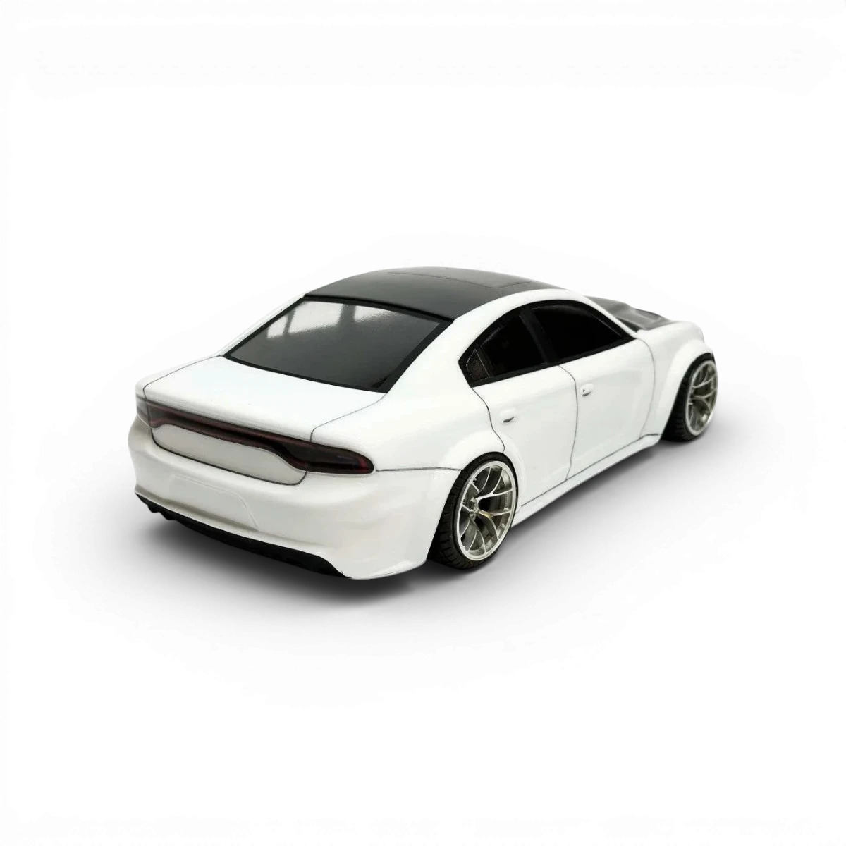Carrosserie Dodge Charger SRT 2022 large pour RC, marque Aplastics RC, vue de face avec détails de la carrosserie.