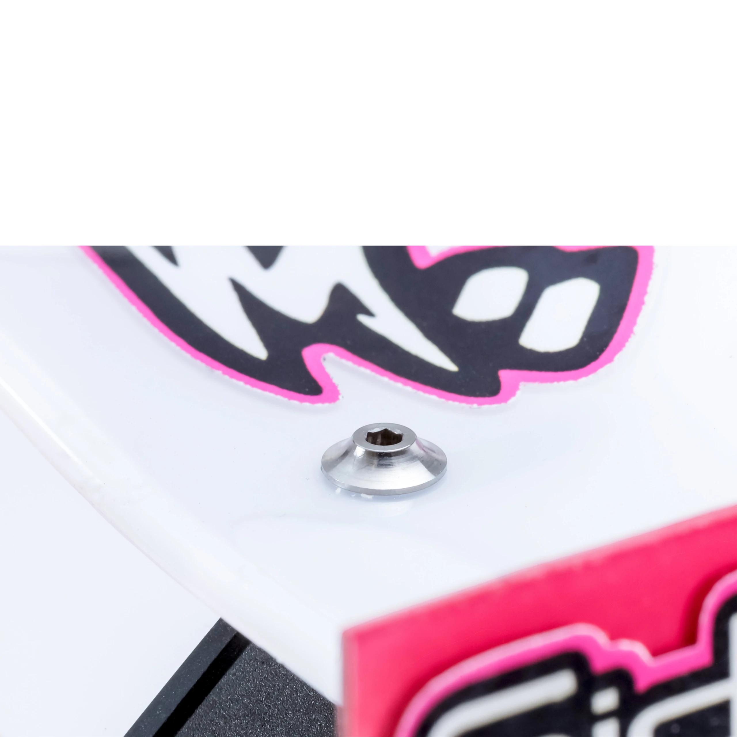Vis autotaraudeuse DriftParadiZ 8810 Style en titane M2.5x5 mm fixant une aile de voiture RC