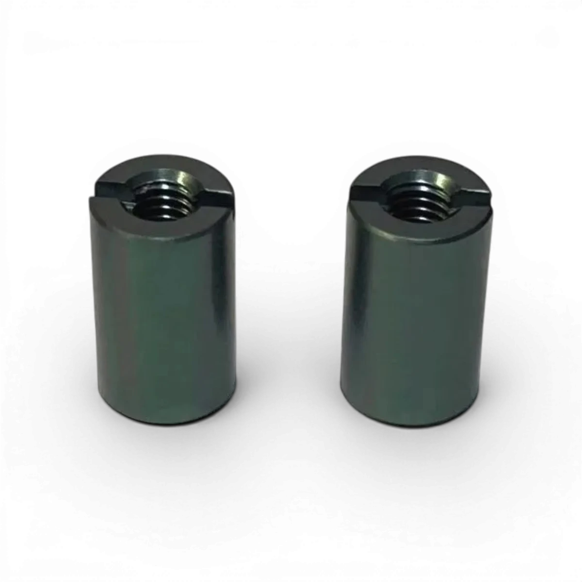 Extensions filetées femelle/femelle 6mm M3 de la marque Topline, pièce détachée en métal avec filetages.