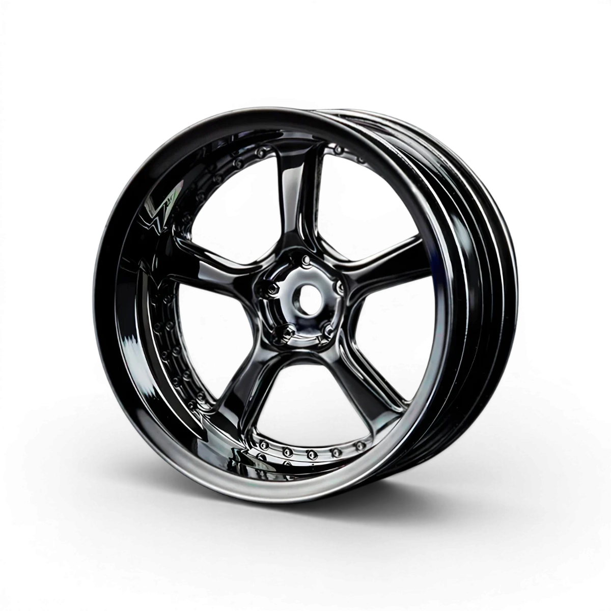 Jantes Kairos +8 en chrome et noires, roues pour vélo de Max Speed Technology, montées avec détails visibles.