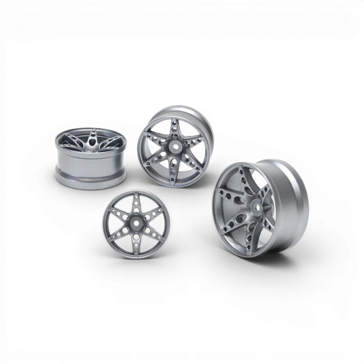 Jantes R1 déport +6mm gris argent pour voiture RC de la marque Src Sideways RC, image montrant la roue en détail