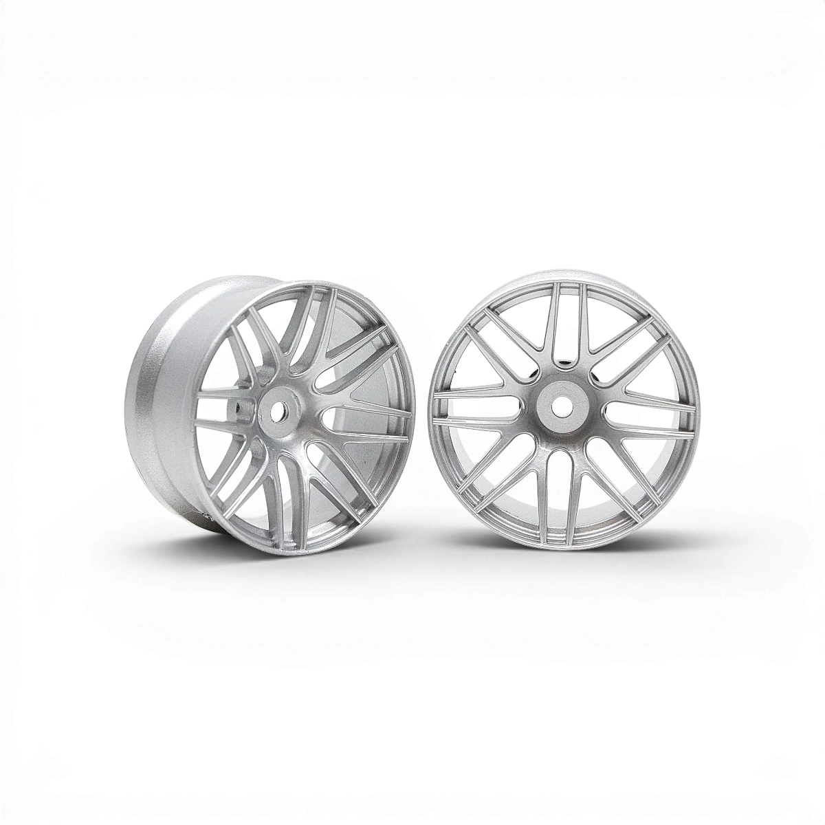 Jantes R2 déport +6mm gris argent pour voiture, personnalisées par Src Sideways RC, visibles en image.