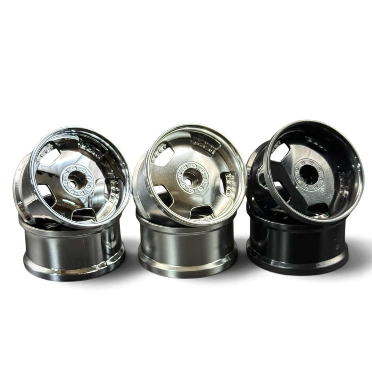 Jantes RIMS EURO BIPPU VIP DISH 1/10 chromées avec décalage de 8 mm, finition élégante pour customisation de voitures.