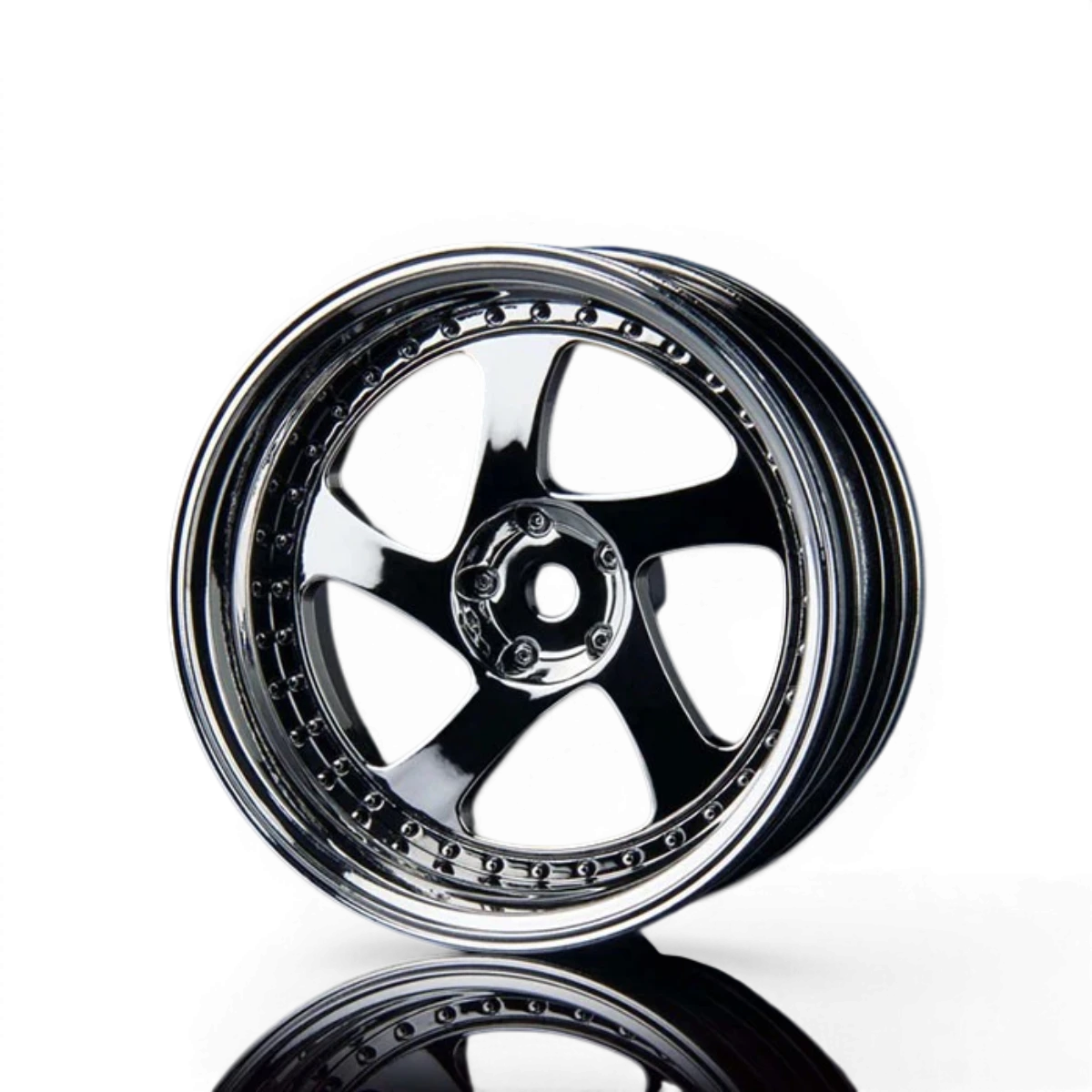 Jantes TMB +8 Chrome de Max Speed Technology, roues en alliage chromé avec détails brillants sur fond noir.