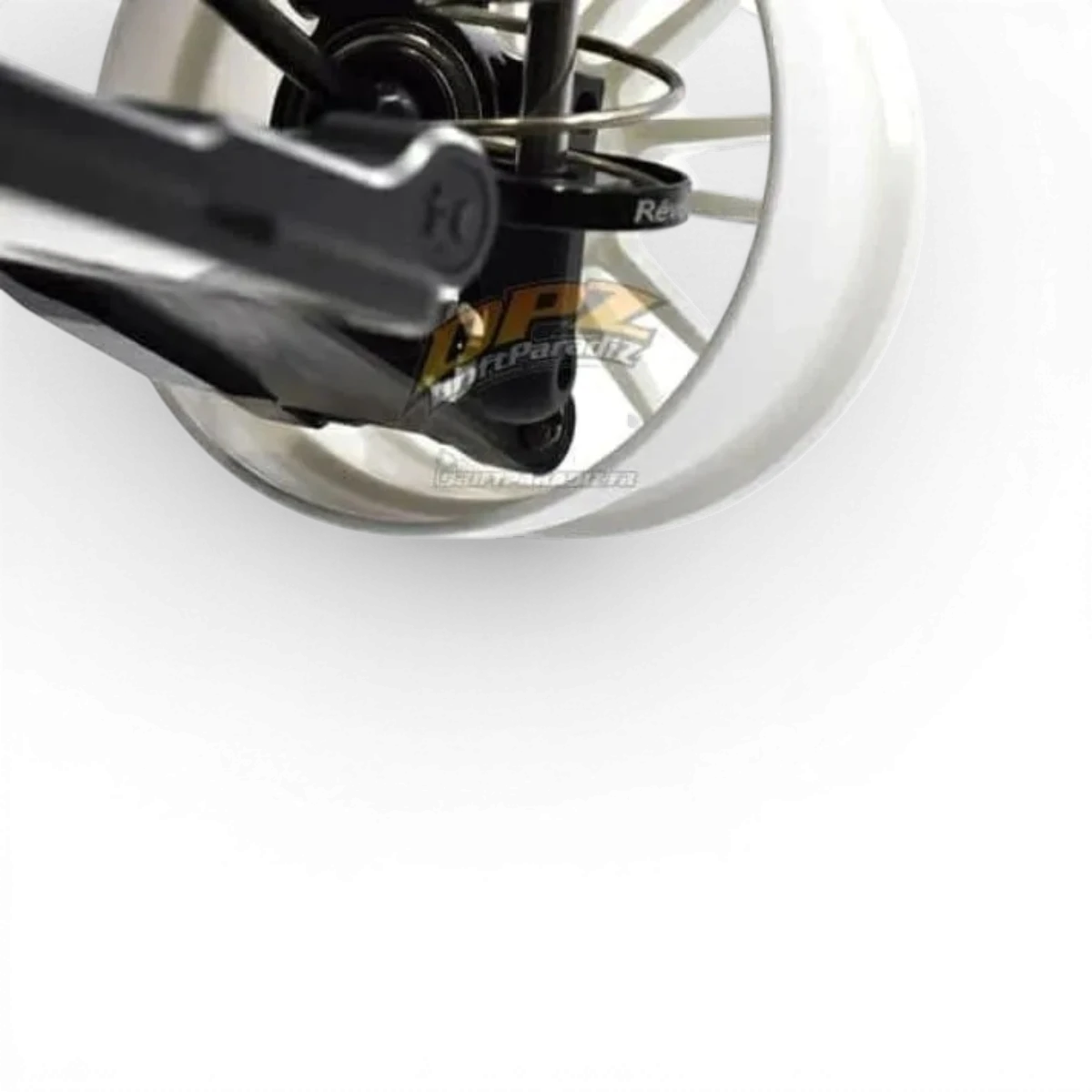 Jantes UL12 Offset 8mm blanches de la marque Team Reve D, roues en alliage pour voiture, vue de face.
