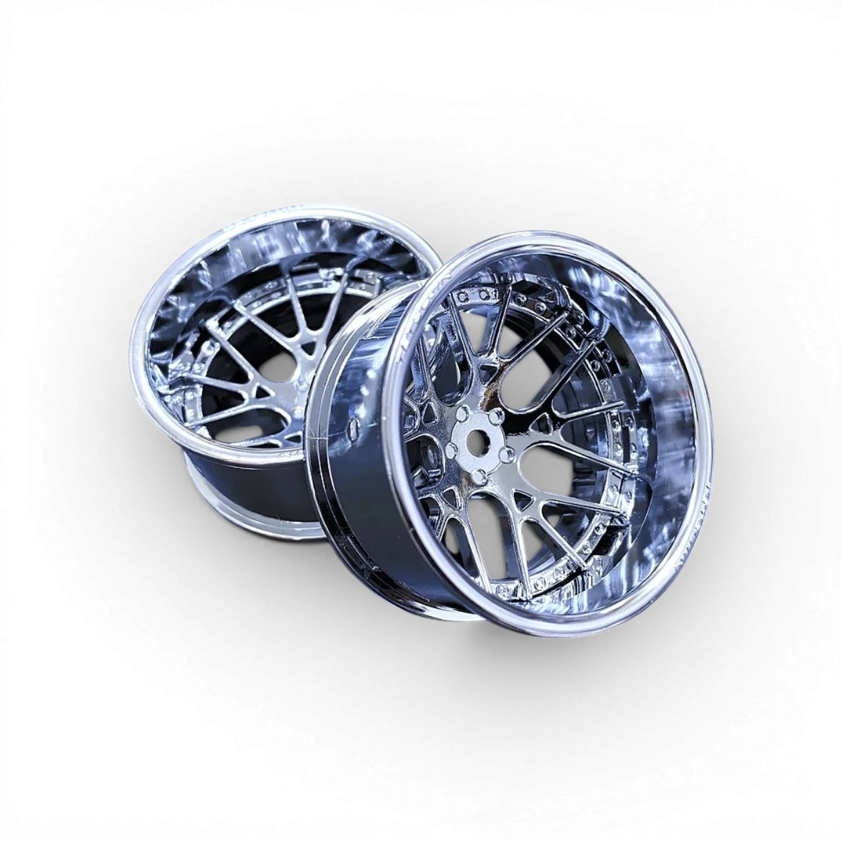 Roues Tetsujin Lychoris Chrome Chrome, ensemble de jantes en chrome pour voitures, avec détails brillants et design élégant.