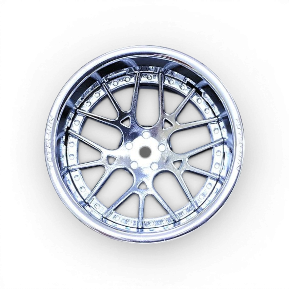 Jeu de roues Lychoris chrome de Tetsujin, finition chromée pour voitures de drift, visible en gros plan.