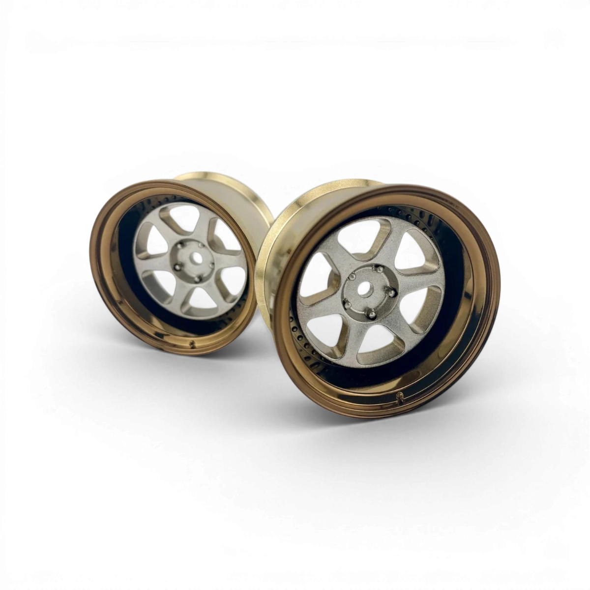 Jante MESITER L1 Wheel Offset 8 OR Chrome de Custom lab's, finition chromée brillante, vue en gros plan.