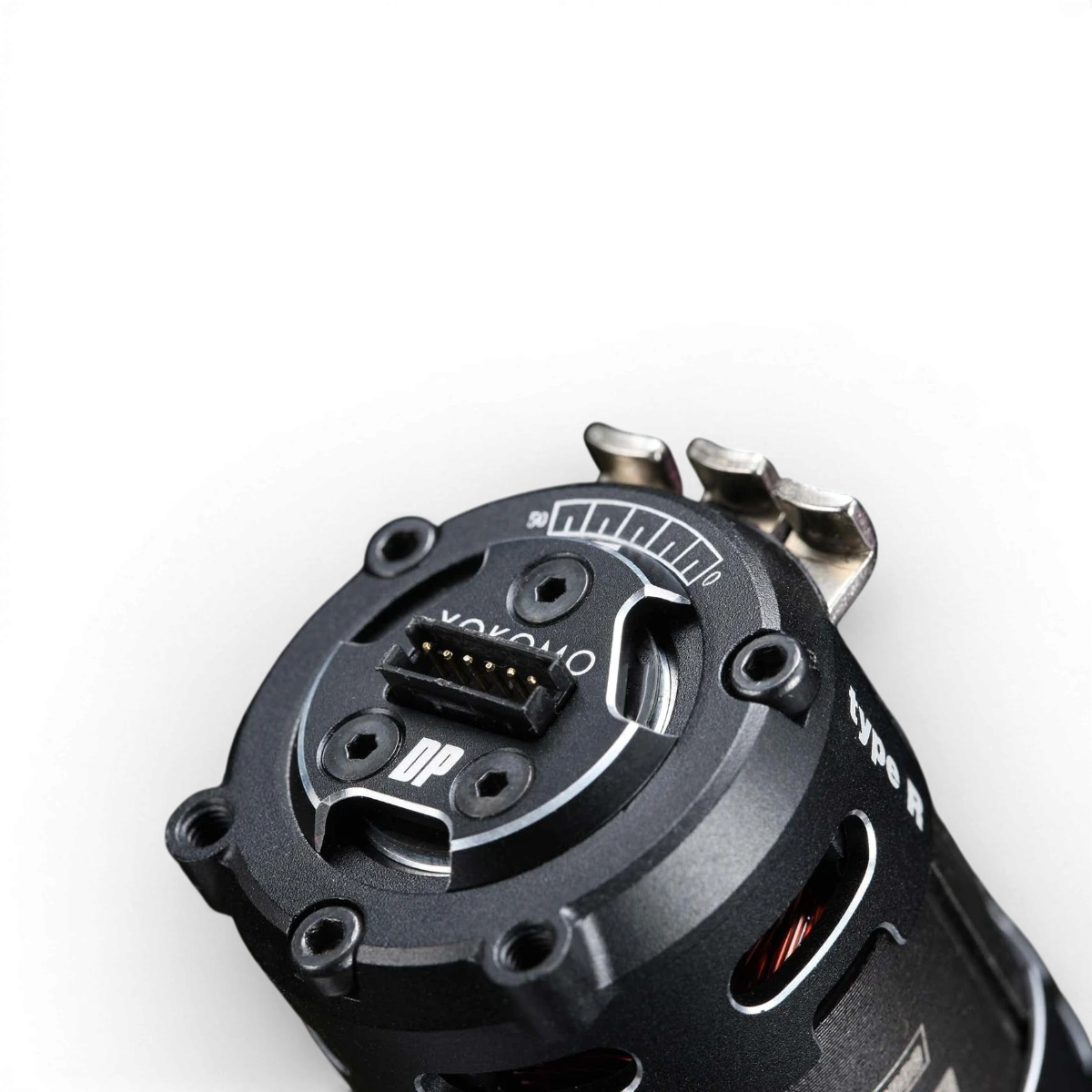 Moteur brushless 11,5T Racing Performer DX2 Type-R de Team Yokomo pour voiture RC, vue de face avec détails du rotor et câbles.