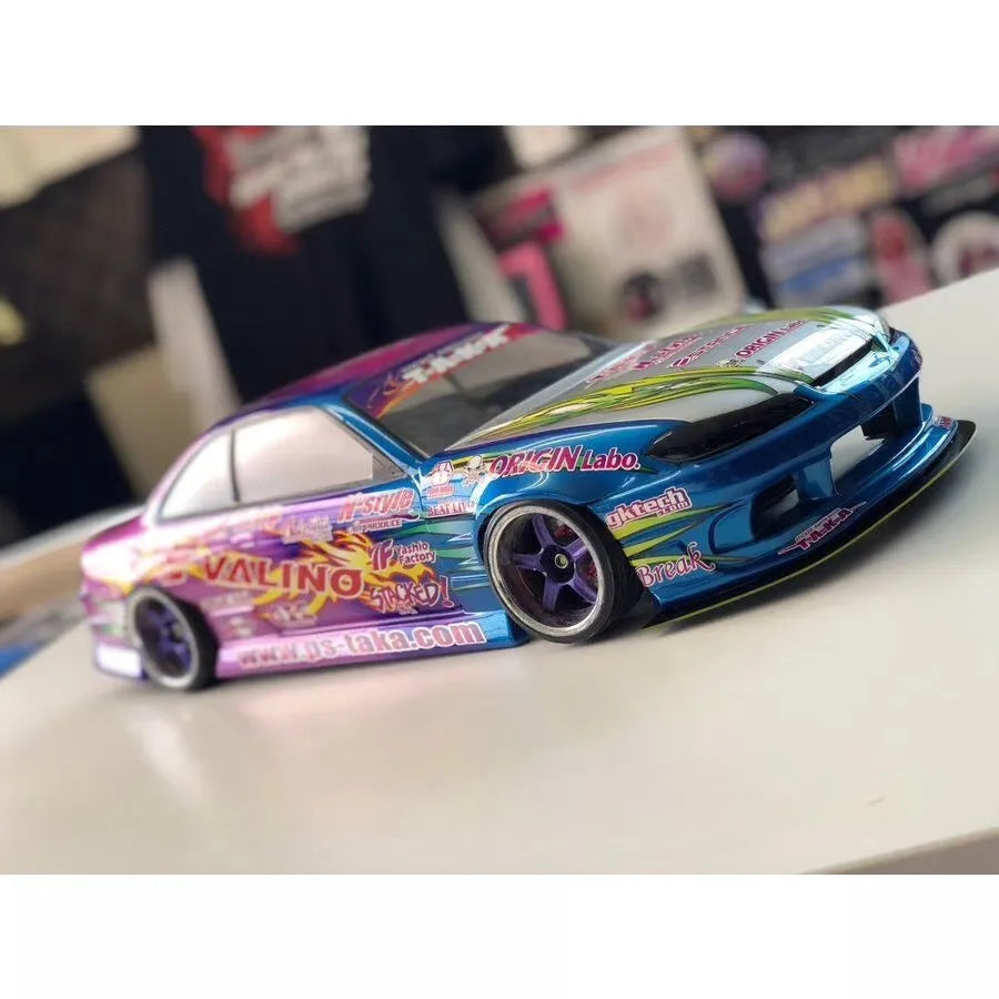 Voiture Nissan Silvia S14.5 modifiée Naoki Nakamura, customisation par PS-Taka, vue du véhicule avec détails de la personnalisation