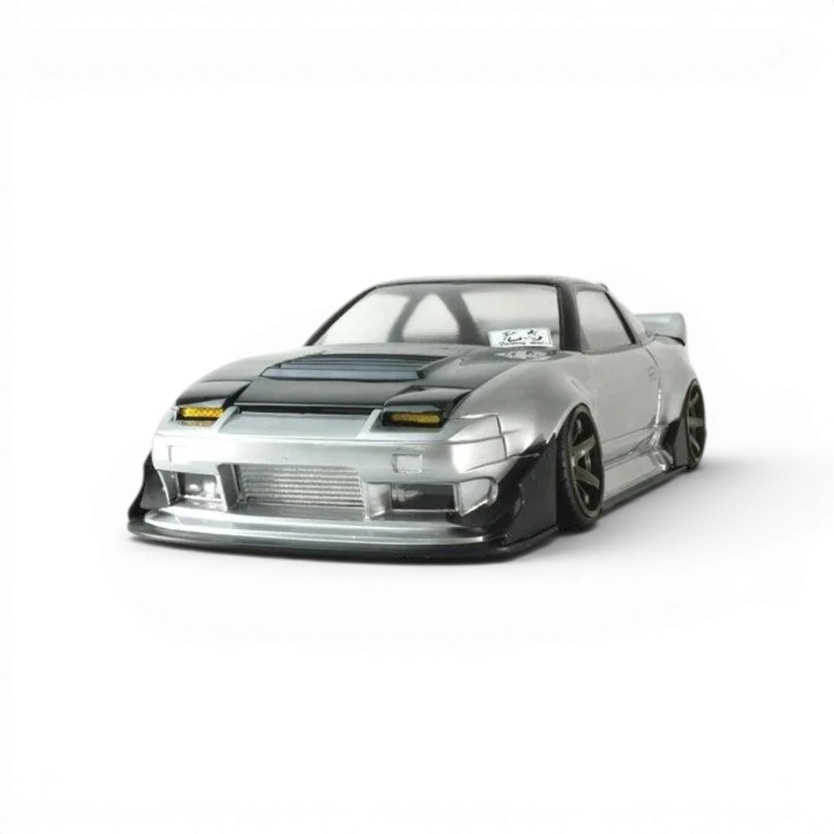 Voiture téléguidée Nissan 180SX Fujin ORIGIN Labo de Pandora RC, carrosserie pour drift avec détails précis.