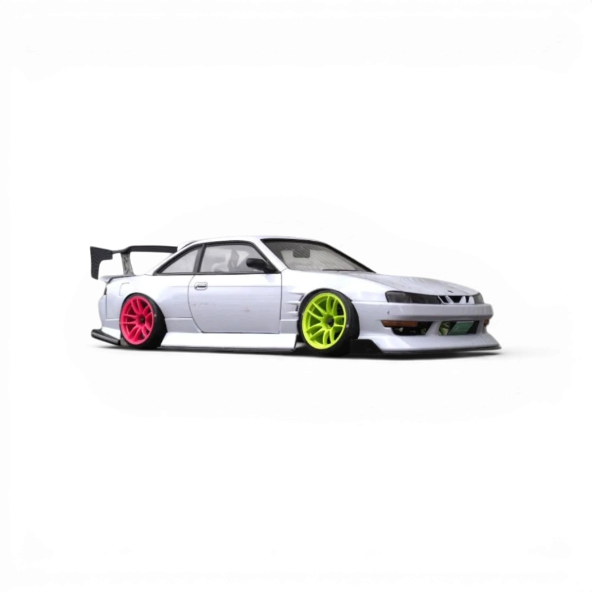Carrosserie Nissan S14 de la marque Addiction RC Design, vue de face avec détails de la carrosserie pour voiture radiocommandée.