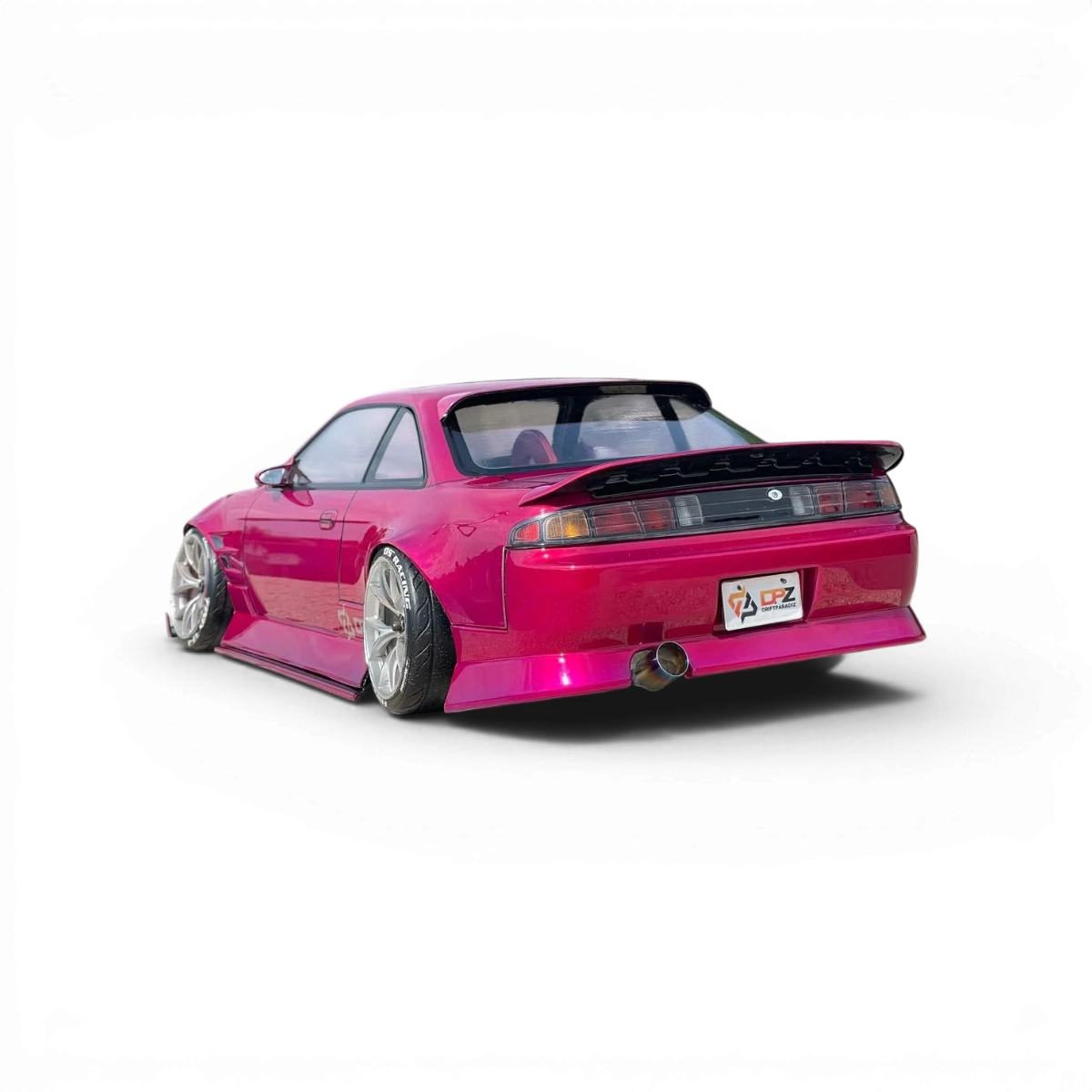 Carrosserie Nissan S14 pour voiture télécommandée, marque Addiction RC Design, vue de face avec détails de la coque.