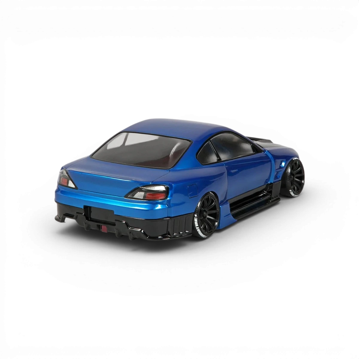Carrosserie Nissan S15 Silvia D-MAX de la marque SHIBATA, vue détaillée de la carrosserie pour drift.