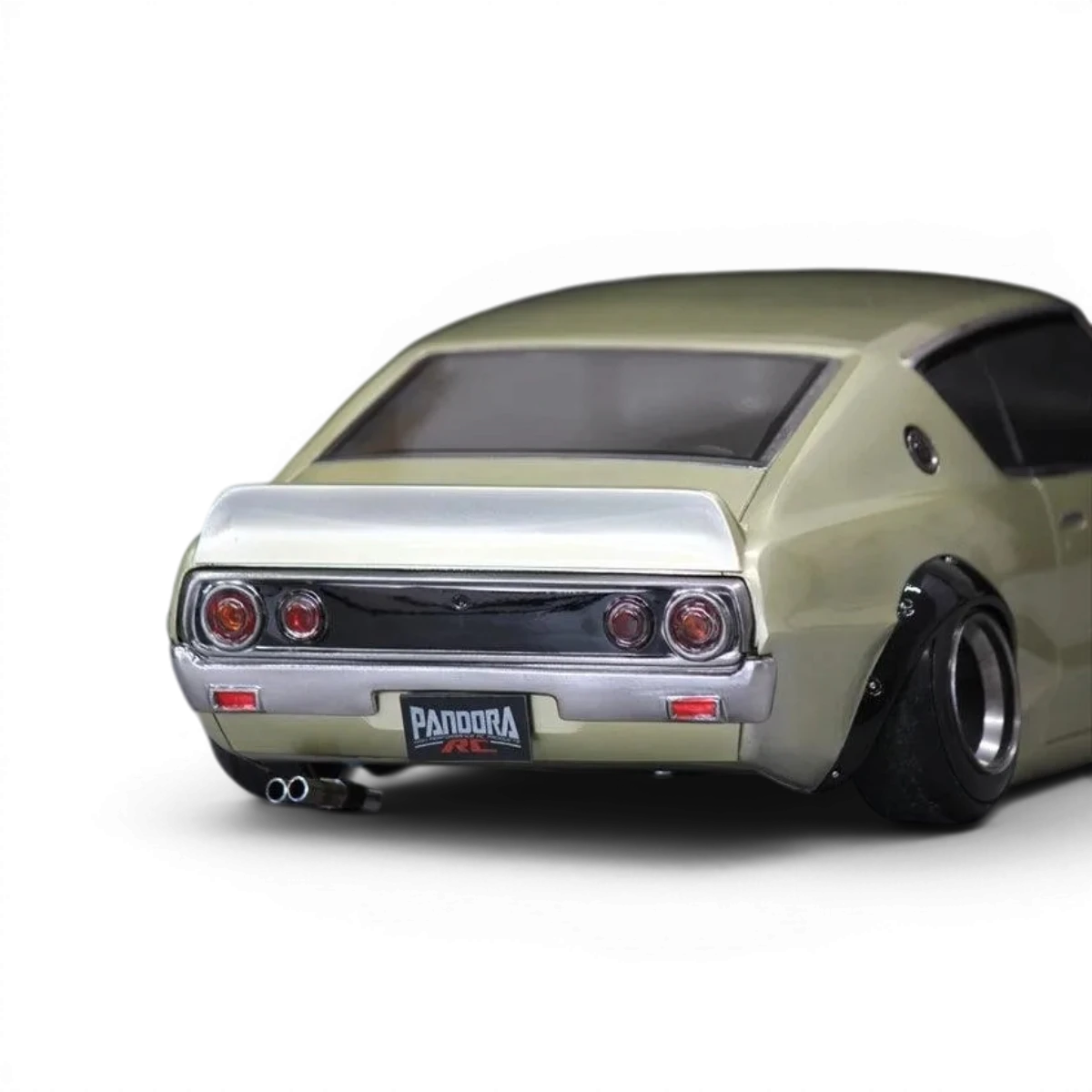 Voiture radiocommandée Nissan Skyline 2000GT-R KPGC110 Custom de Pandora RC, modèle drift avec carrosserie détaillée.