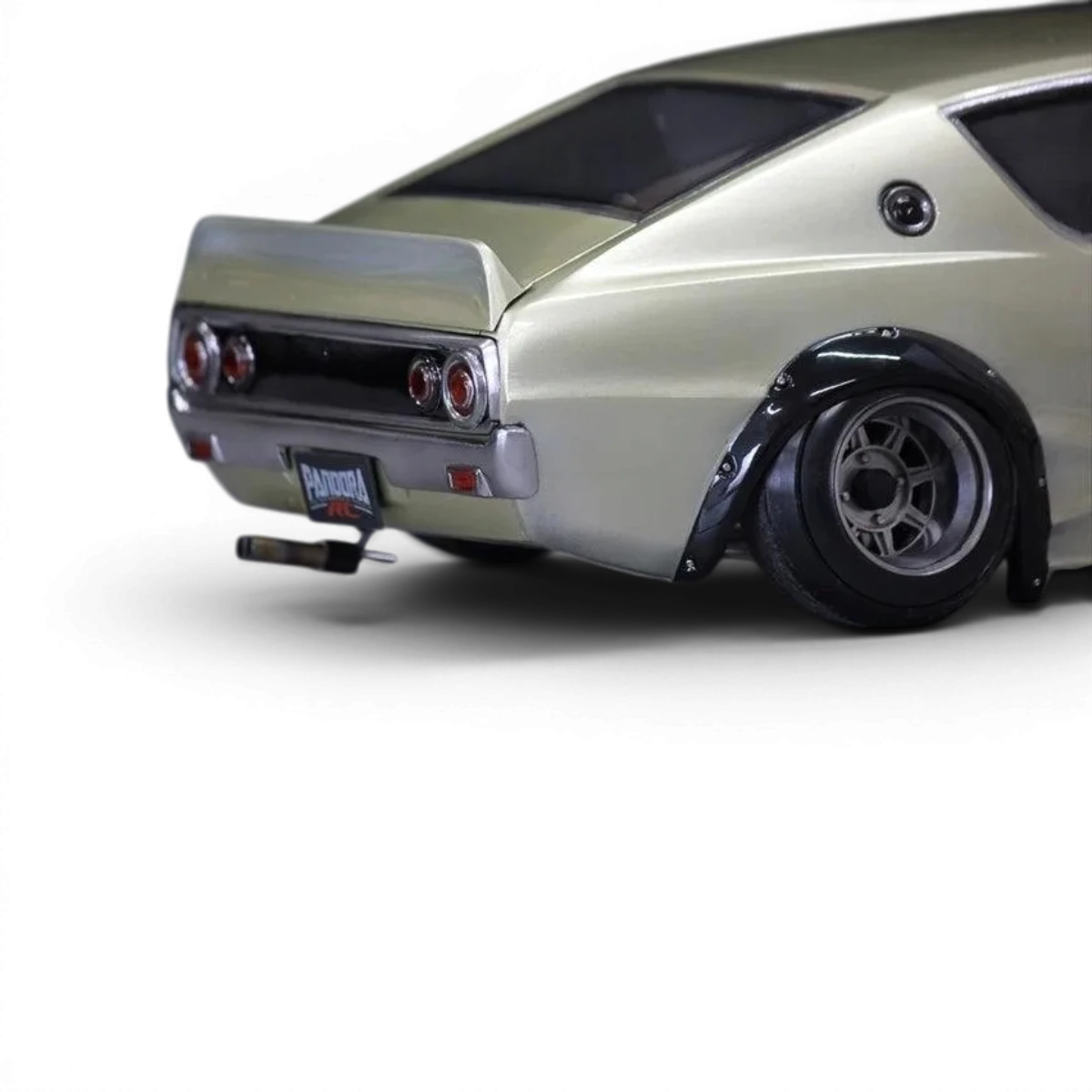 Modèle de voiture Nissan Skyline 2000GT-R (KPGC110) personnalisé par Pandora RC, carrosserie de voiture radiocommandée.