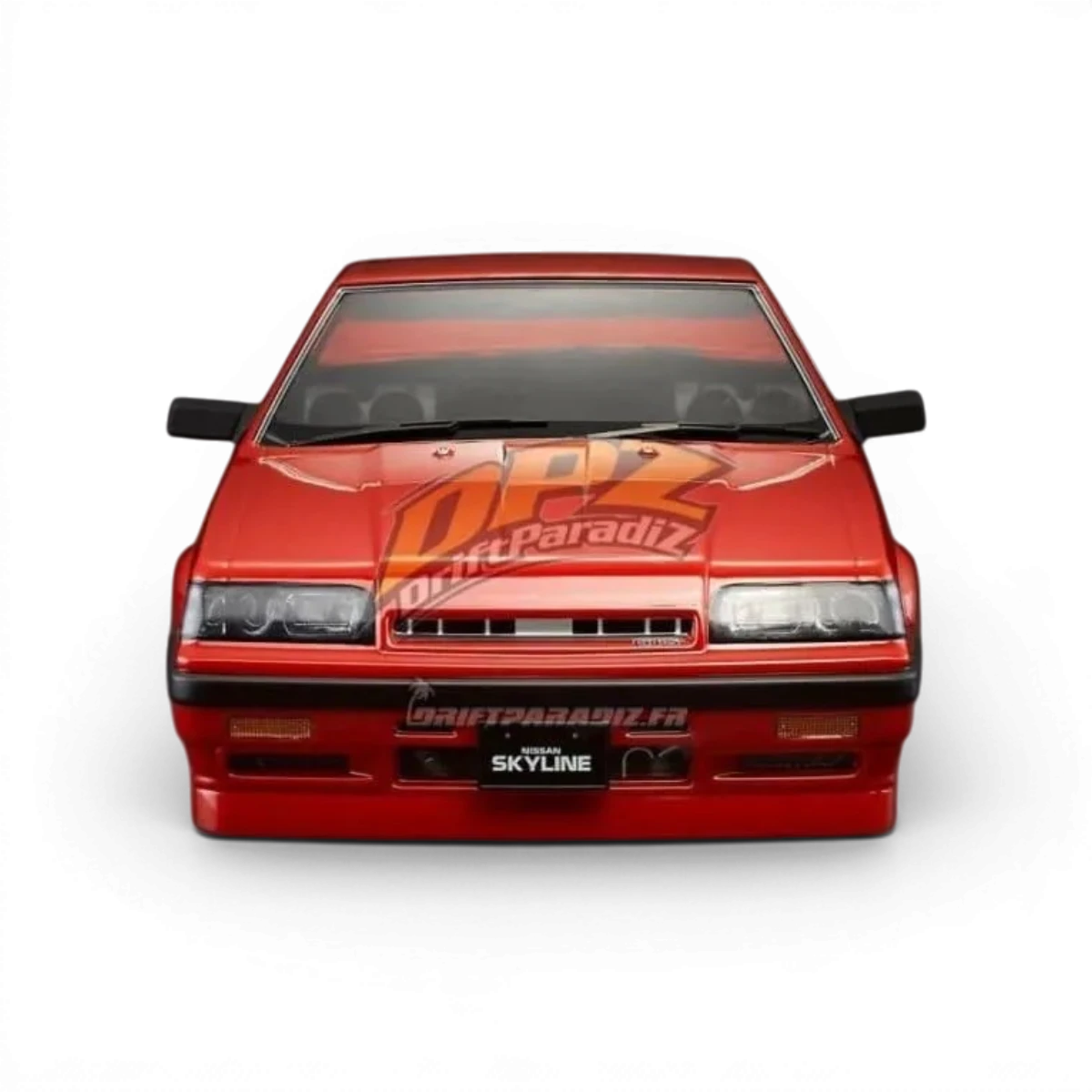 Modèle de carrosserie Nissan Skyline R31 rouge de la marque Killer Body, vue de face avec détails de la carrosserie.