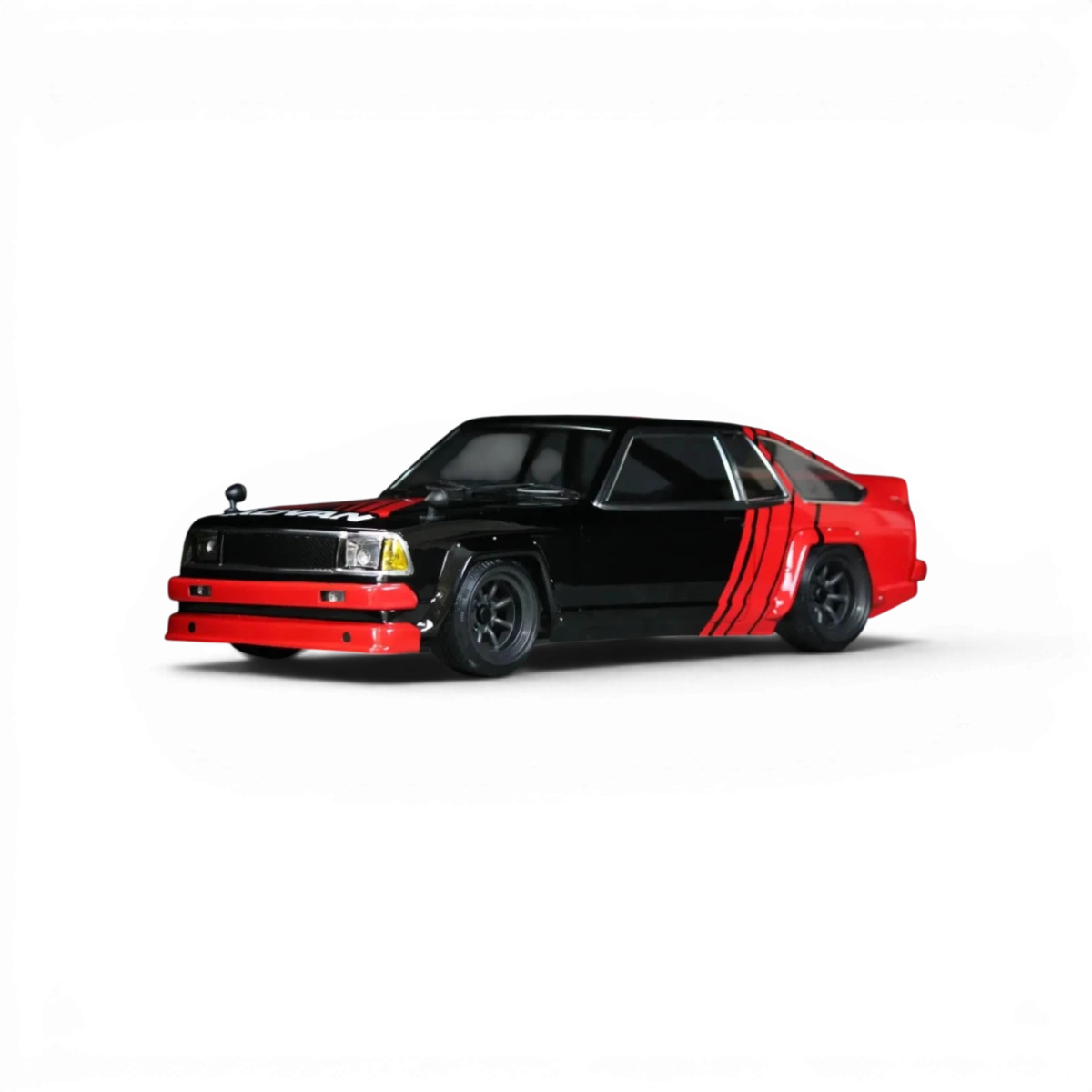 Carrosserie pour Nissan Sunny B310 N2 de Pandora RC, vue détaillée de la carrosserie de voiture radiocommandée.