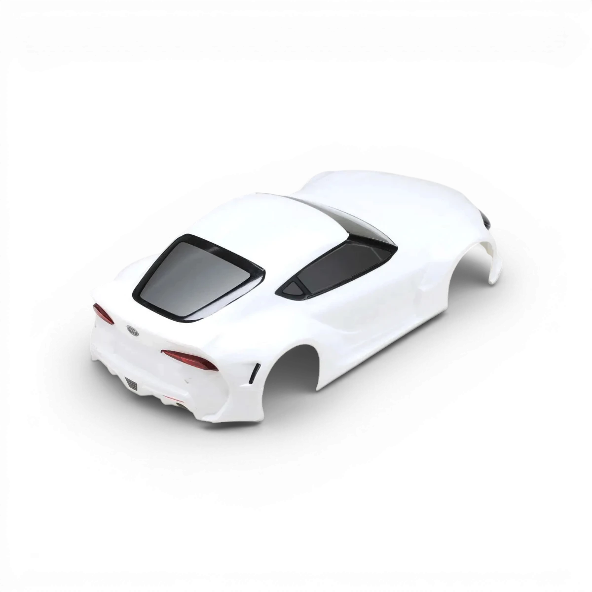 Carrosserie Toyota Supra A90 blanche de Team Yokomo, peinture détaillée pour modèle réduit drift Pandem.