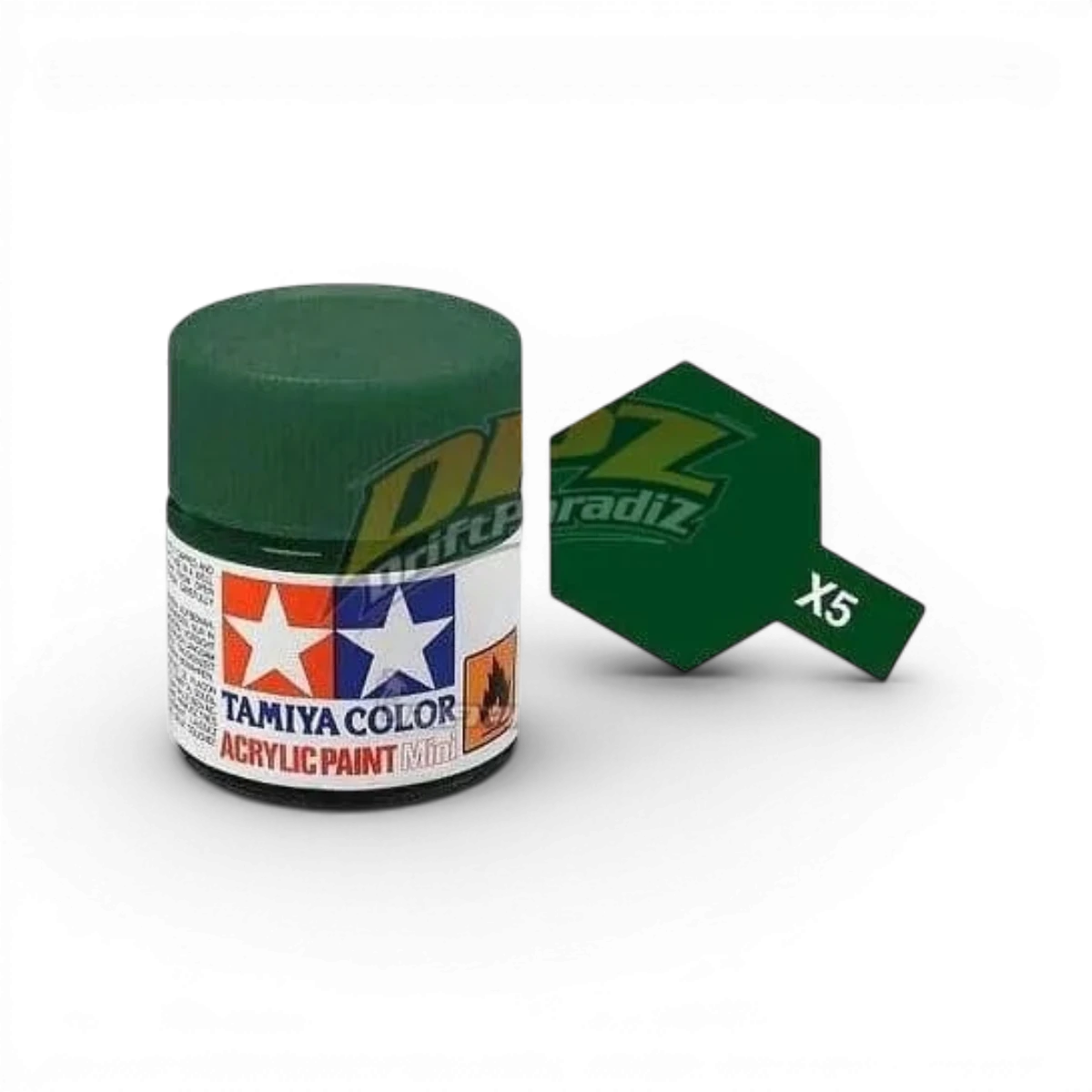 Peinture vert brillant Tamiya X5 pour modélisme, flacon de peinture avec étiquette visible et bouchon noir.