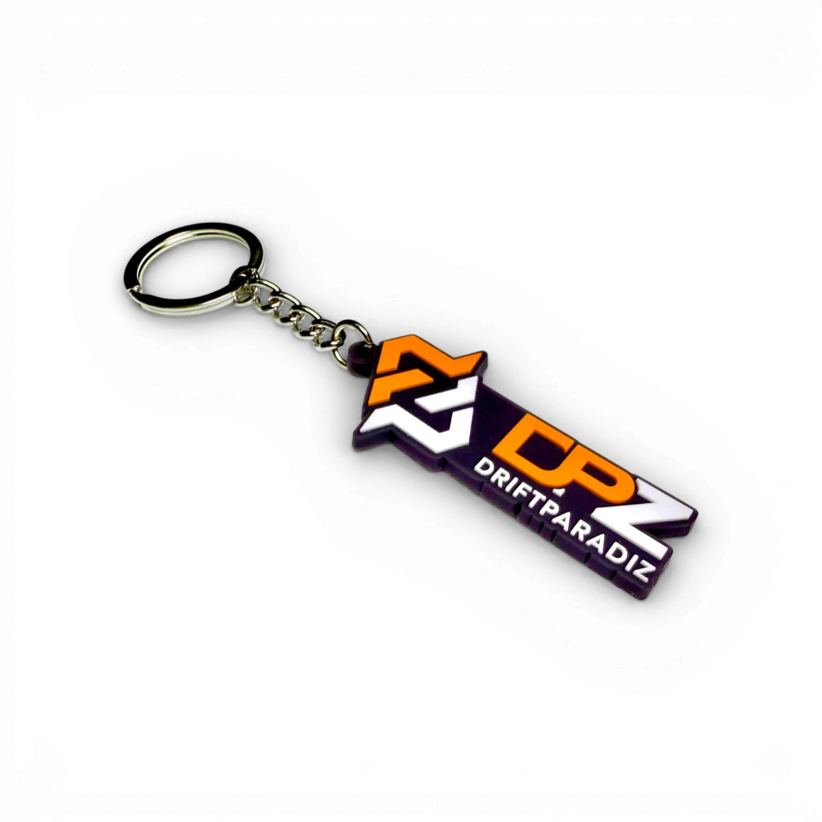 Porte-clé personnalisé DriftParadiZ avec logo gravé, en métal argenté, avec motif unique et finition polie.