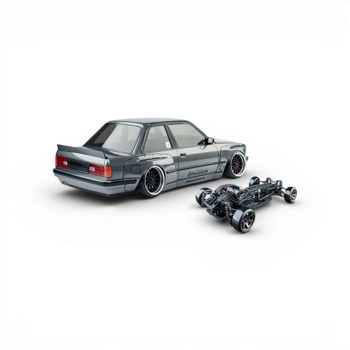 Voiture RC Drift Max Speed Technology RMX 4 RTR E30RB brushless sensored, prête à rouler sur la piste.