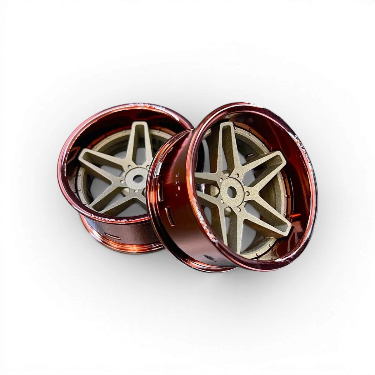 Roues Tetsujin Southern Chrome bronze avec mat en bronze pour véhicules, design élégant et finition brillante.
