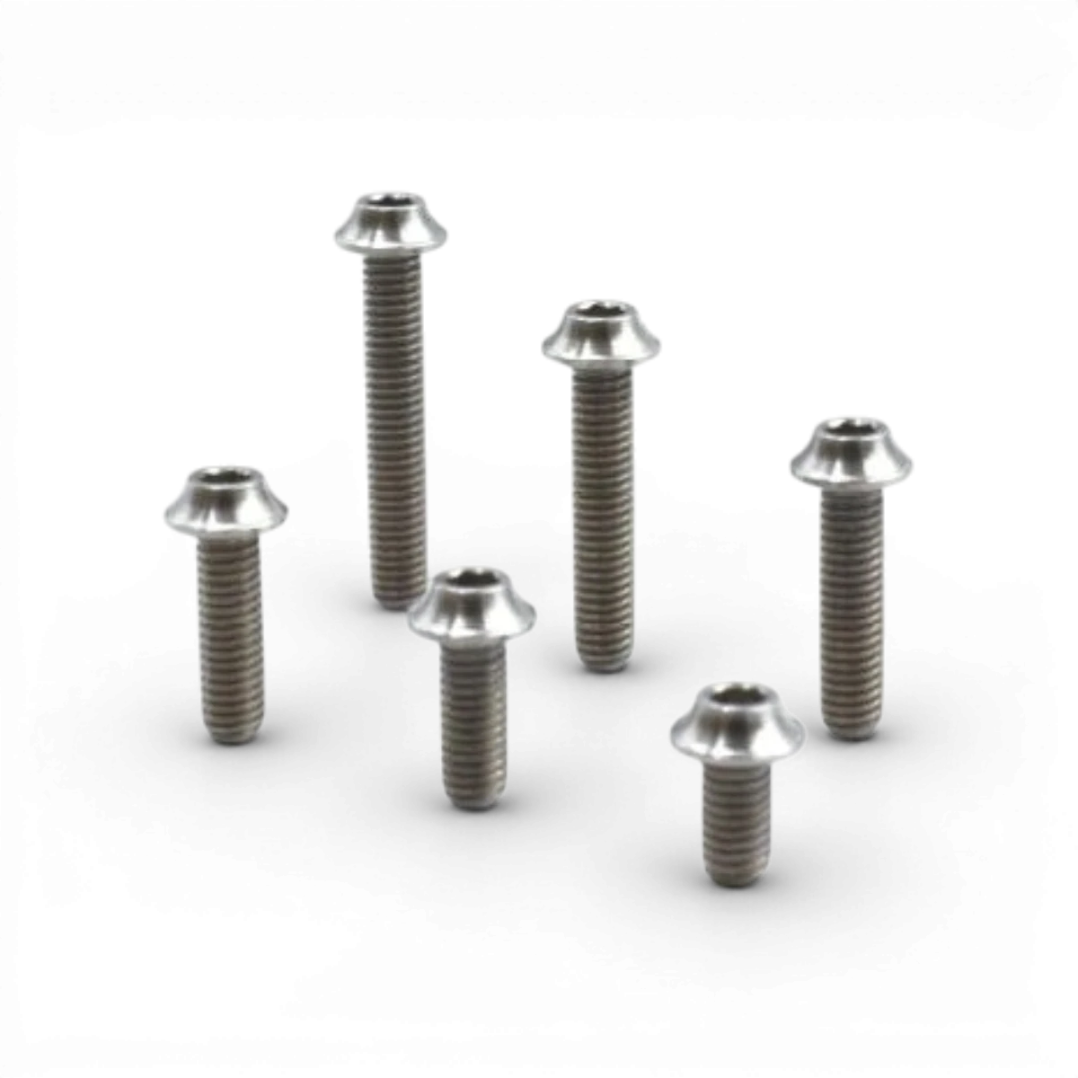 Vis titanes tête fraisée 3x6 de Team Reve D, lot de 4 pièces détachées pour fixation solide et durable.