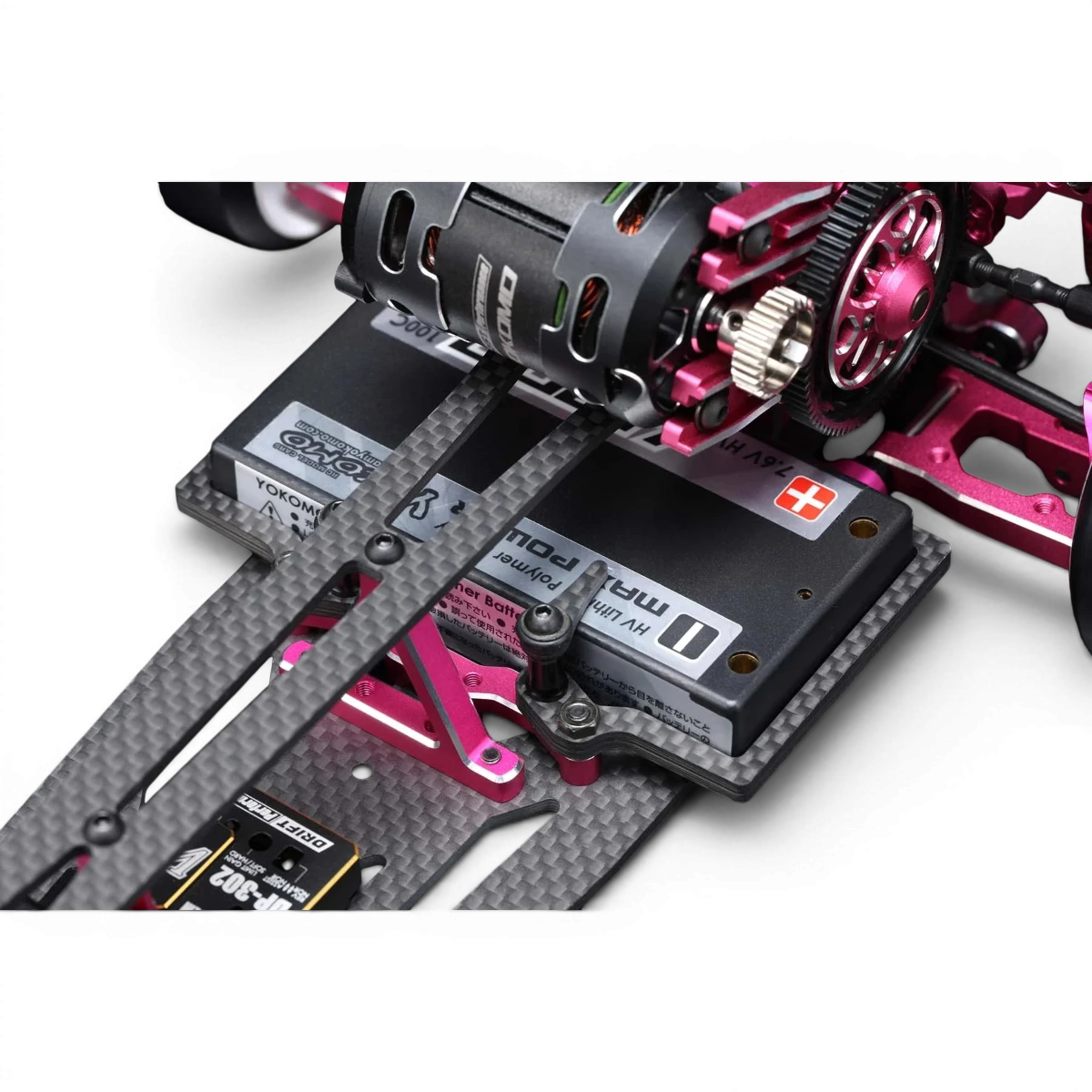 Kit de drift RC Super Drift SD3.0 de Team Yokomo pour compétition avec voiture RC et accessoires inclus.