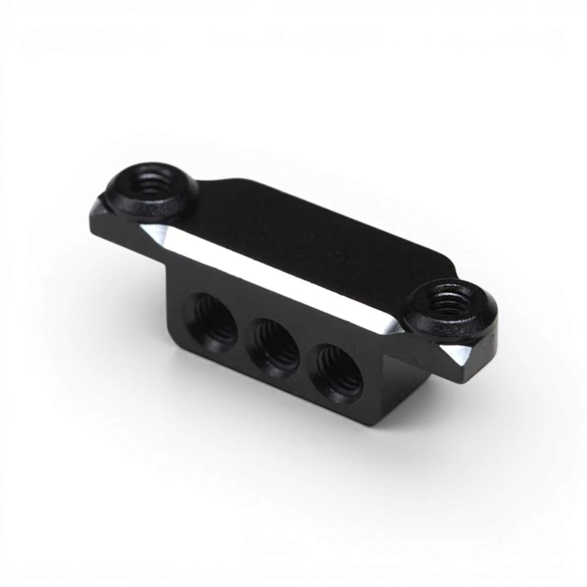 Support d'amortisseur de bras inférieur arrière en aluminium pour MD1.0, pièce détachée Team Yokomo, visible dans l'image.