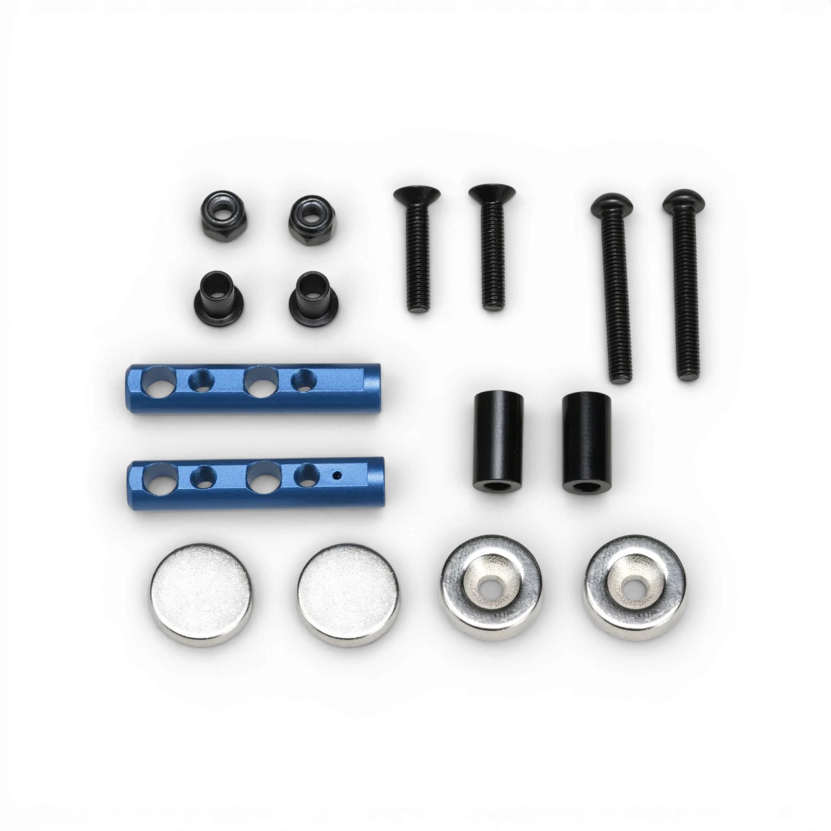Support de carrosserie arrière aimanté Team Yokomo, pièce détachée pour voiture RC, fixé sur le véhicule pour stabilité et facilité d'installation.