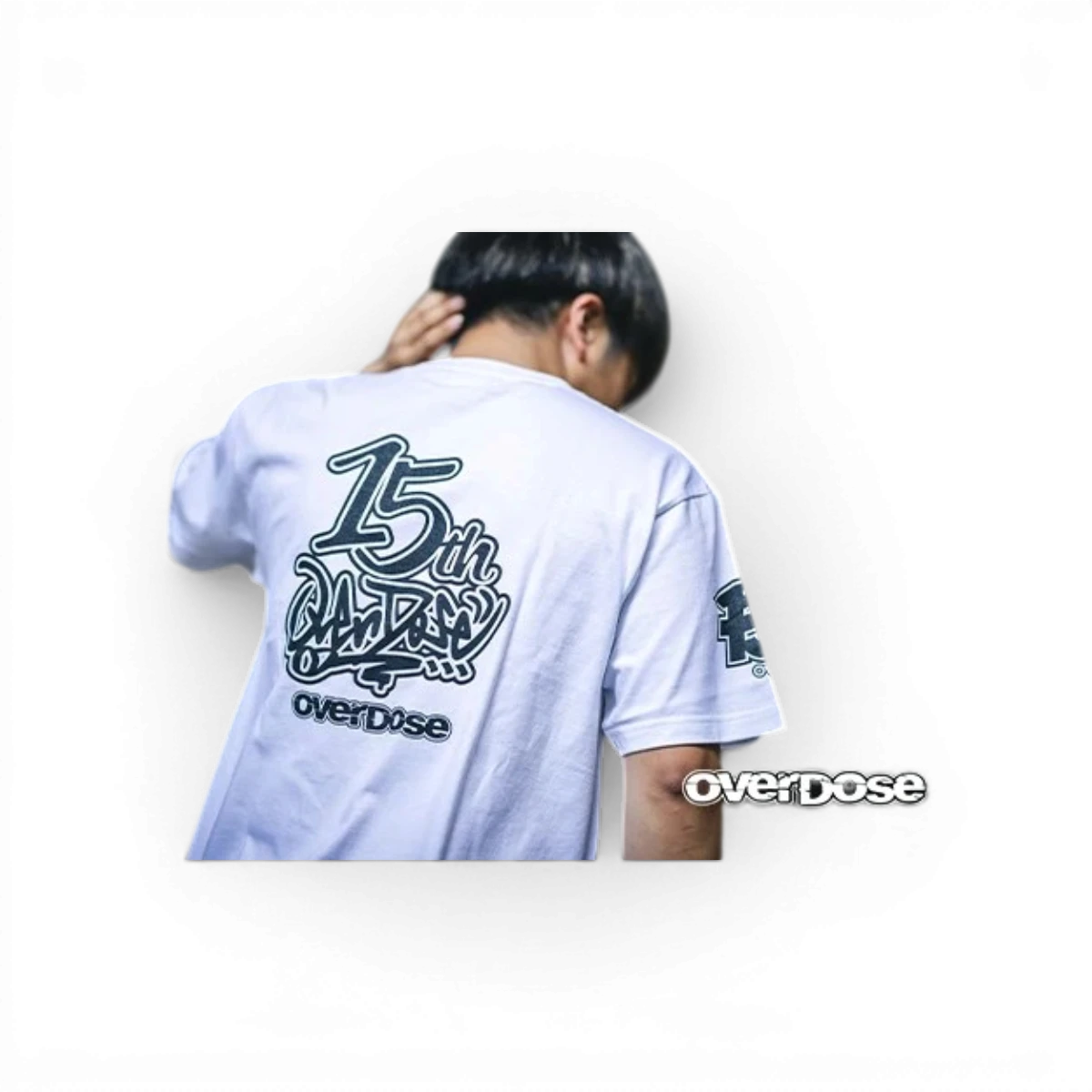 T-shirt Overdose 15th Anniversary, accessoire de mode avec logo et design spécial, en tissu confortable et coloré.