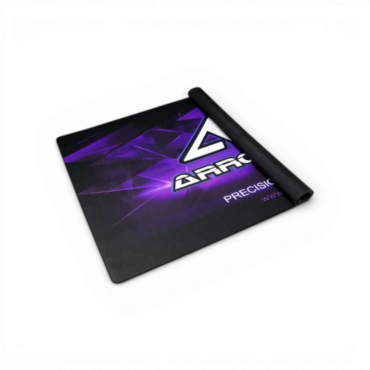 Tapis de stand Arrowmax RC 1200x600, accessoire pour modèles réduits avec surface antidérapante, logo Arrowmax RC.