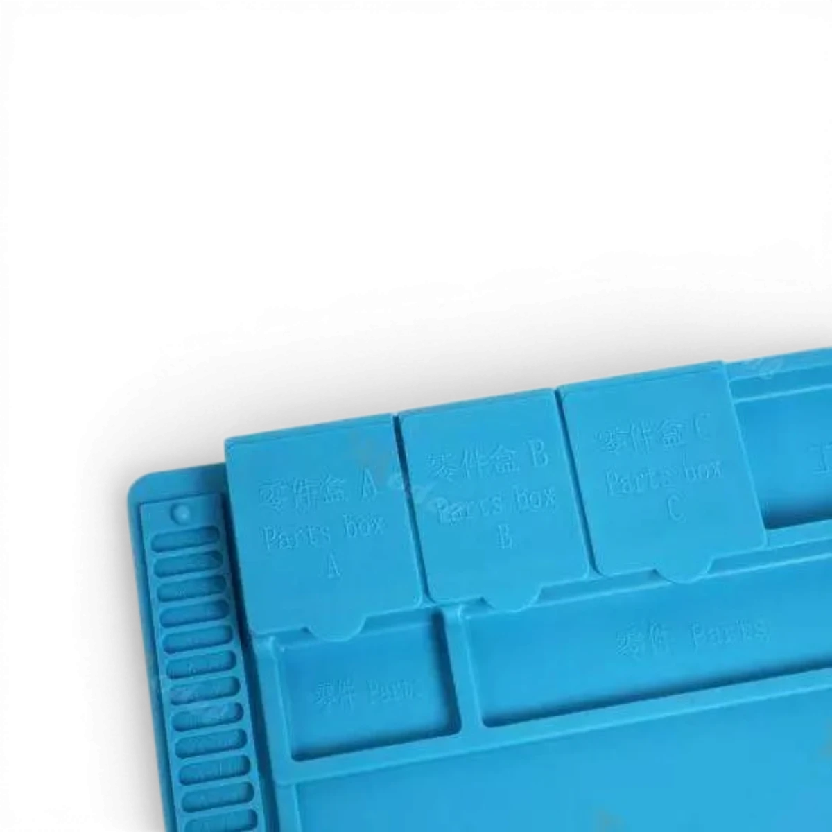Tapis pour soudure Tamiya, accessoire de sécurité résistant à la chaleur, utilisé pour protéger les surfaces lors de la soudure.