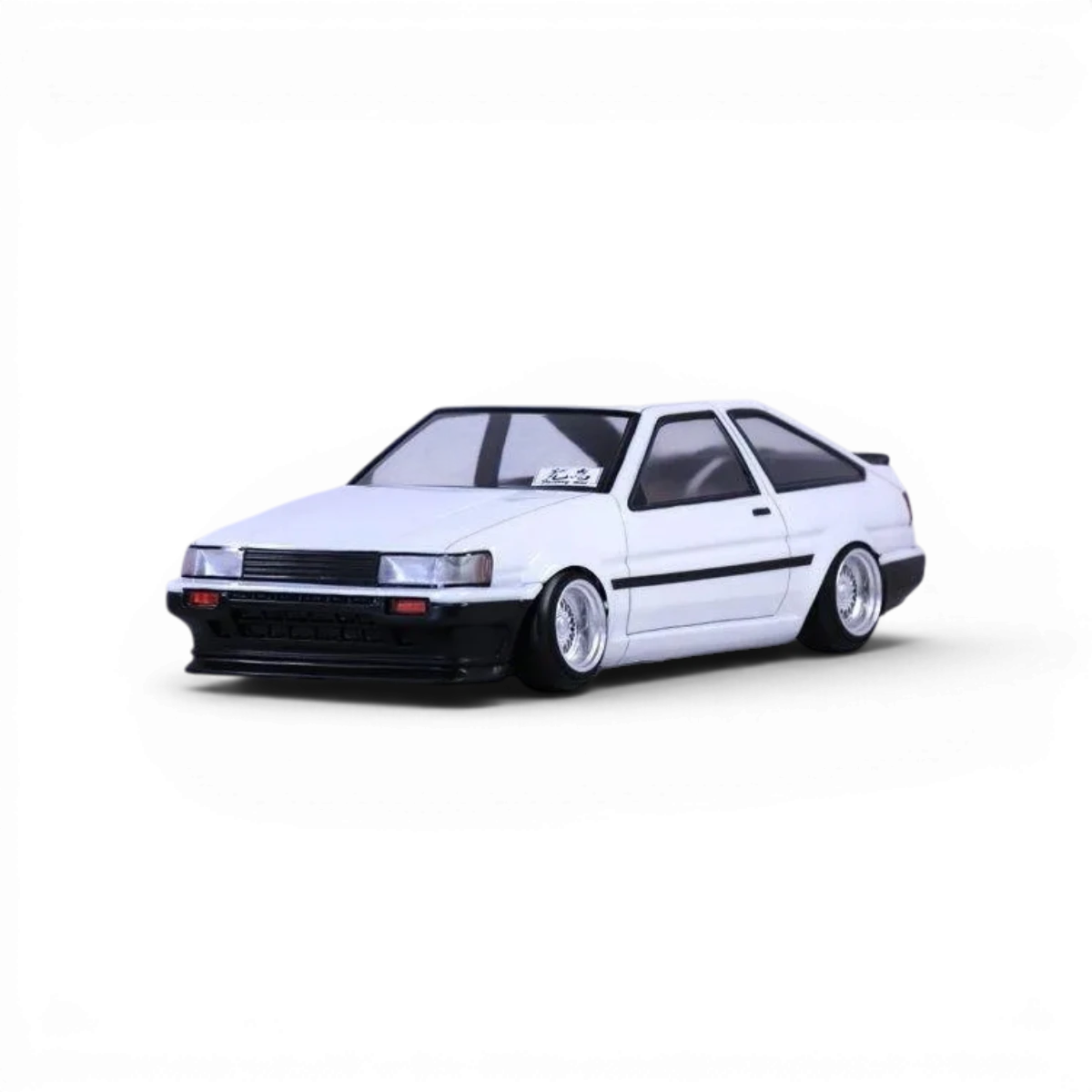 Voiture Toyota AE86 Levin 3 portes de Pandora RC, modèle réduit de carrosserie pour collection ou drift, vue de face.